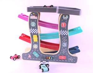 מסלול מגלשות קטן